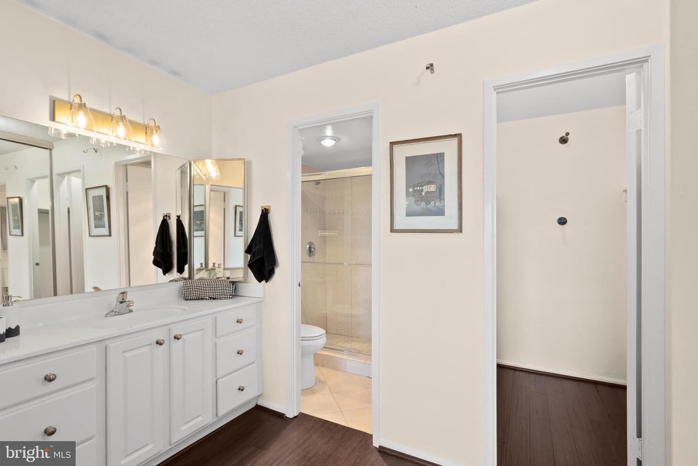 307 YOAKUM PKWY #821, ALEXANDRIA, Virginia 22304, 2 Bedrooms Bedrooms, ,2 BathroomsBathrooms,Residential,For sale,307 YOAKUM PKWY #821,VAAX2045046 MLS # VAAX2045046