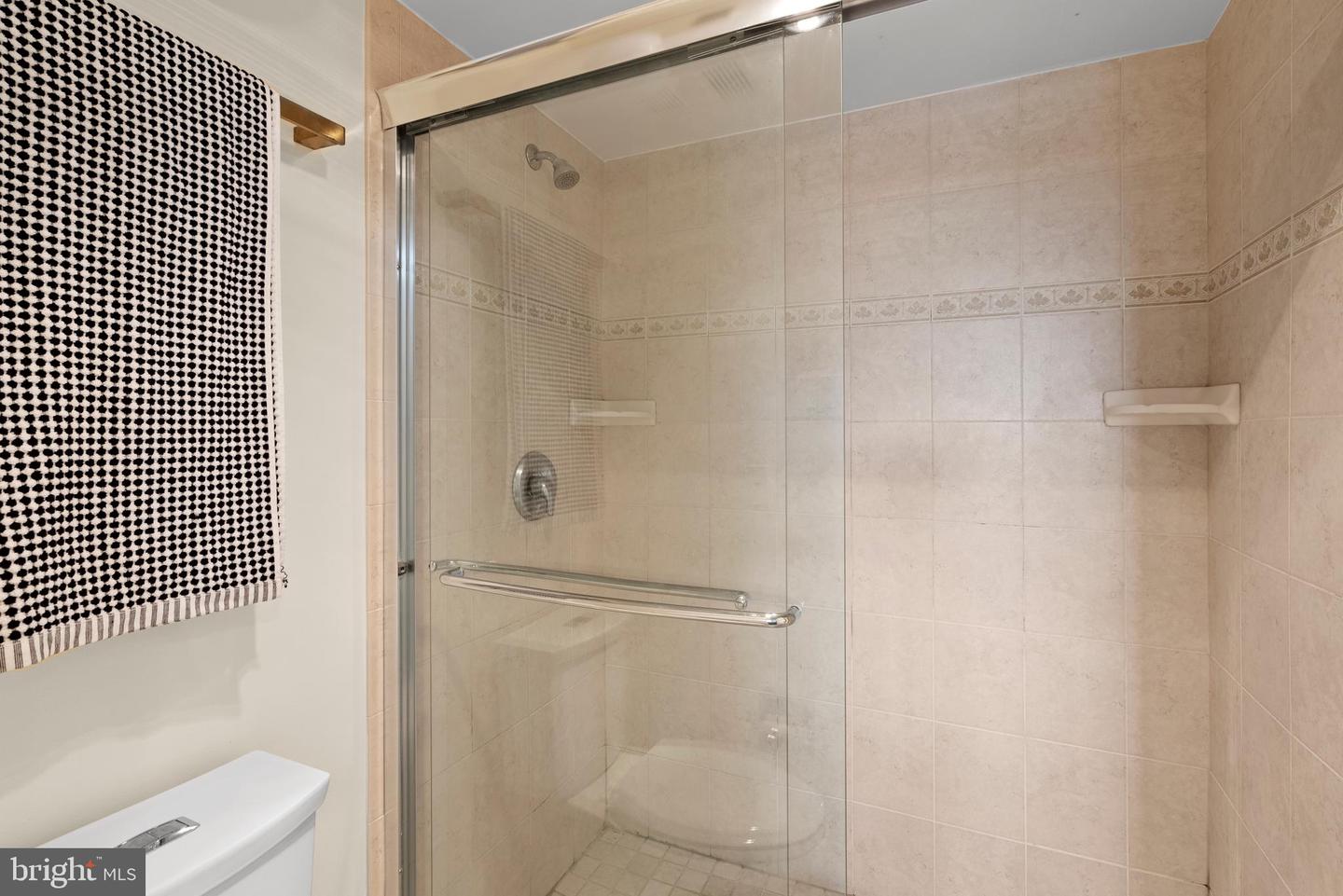 307 YOAKUM PKWY #821, ALEXANDRIA, Virginia 22304, 2 Bedrooms Bedrooms, ,2 BathroomsBathrooms,Residential,For sale,307 YOAKUM PKWY #821,VAAX2045046 MLS # VAAX2045046