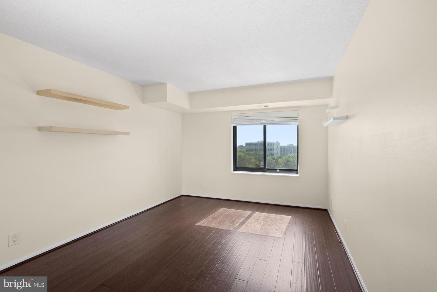 307 YOAKUM PKWY #821, ALEXANDRIA, Virginia 22304, 2 Bedrooms Bedrooms, ,2 BathroomsBathrooms,Residential,For sale,307 YOAKUM PKWY #821,VAAX2045046 MLS # VAAX2045046