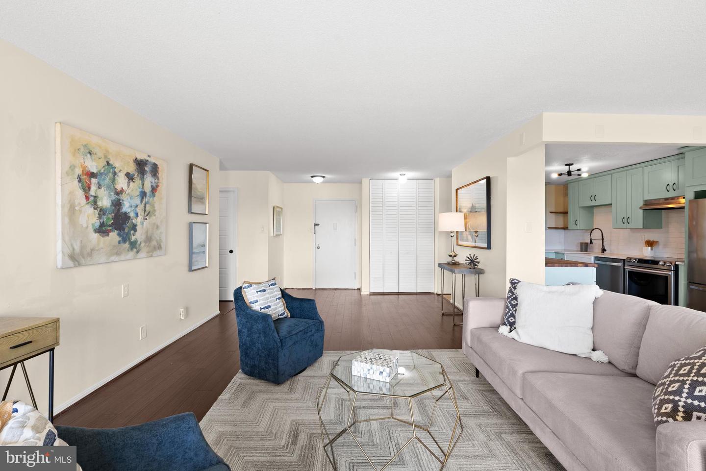 307 YOAKUM PKWY #821, ALEXANDRIA, Virginia 22304, 2 Bedrooms Bedrooms, ,2 BathroomsBathrooms,Residential,For sale,307 YOAKUM PKWY #821,VAAX2045046 MLS # VAAX2045046