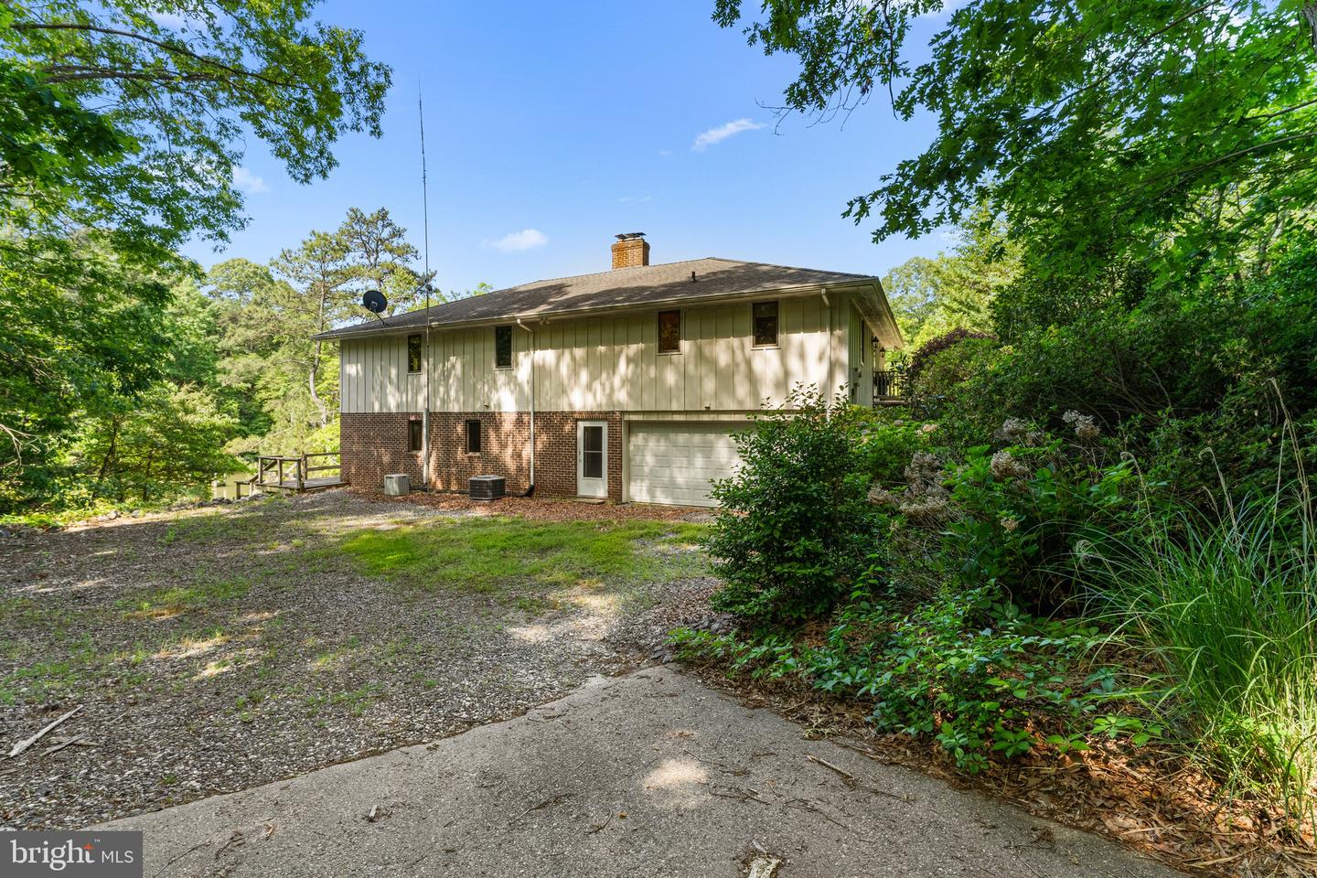 189 VALE LN, LANCASTER, Virginia 22503, 3 Bedrooms Bedrooms, 9 Rooms Rooms,3 BathroomsBathrooms,Residential,For sale,189 VALE LN,VALV2000794 MLS # VALV2000794
