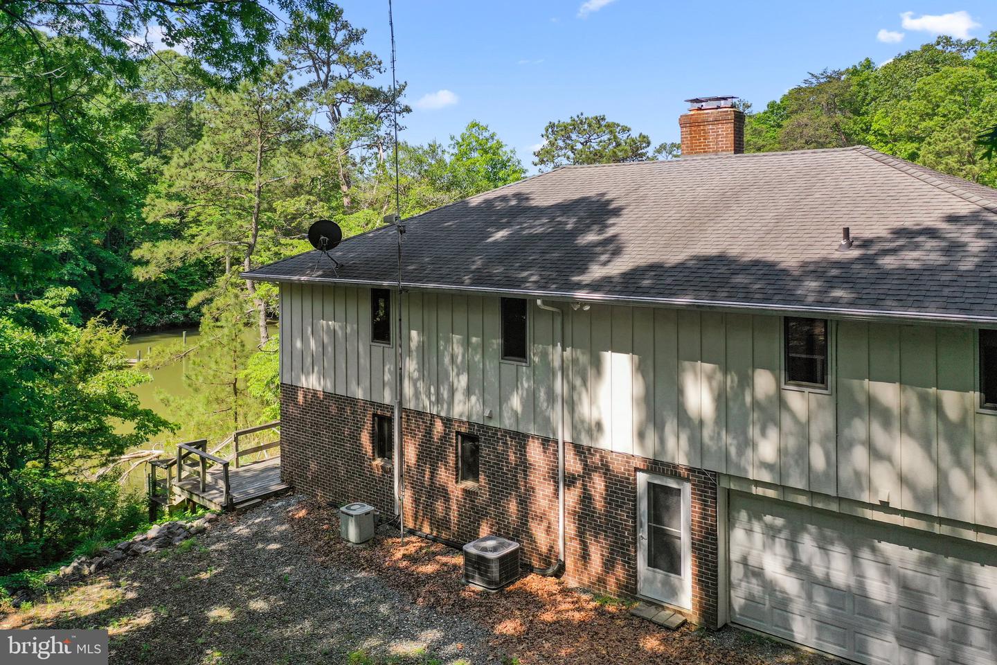 189 VALE LN, LANCASTER, Virginia 22503, 3 Bedrooms Bedrooms, 9 Rooms Rooms,3 BathroomsBathrooms,Residential,For sale,189 VALE LN,VALV2000794 MLS # VALV2000794