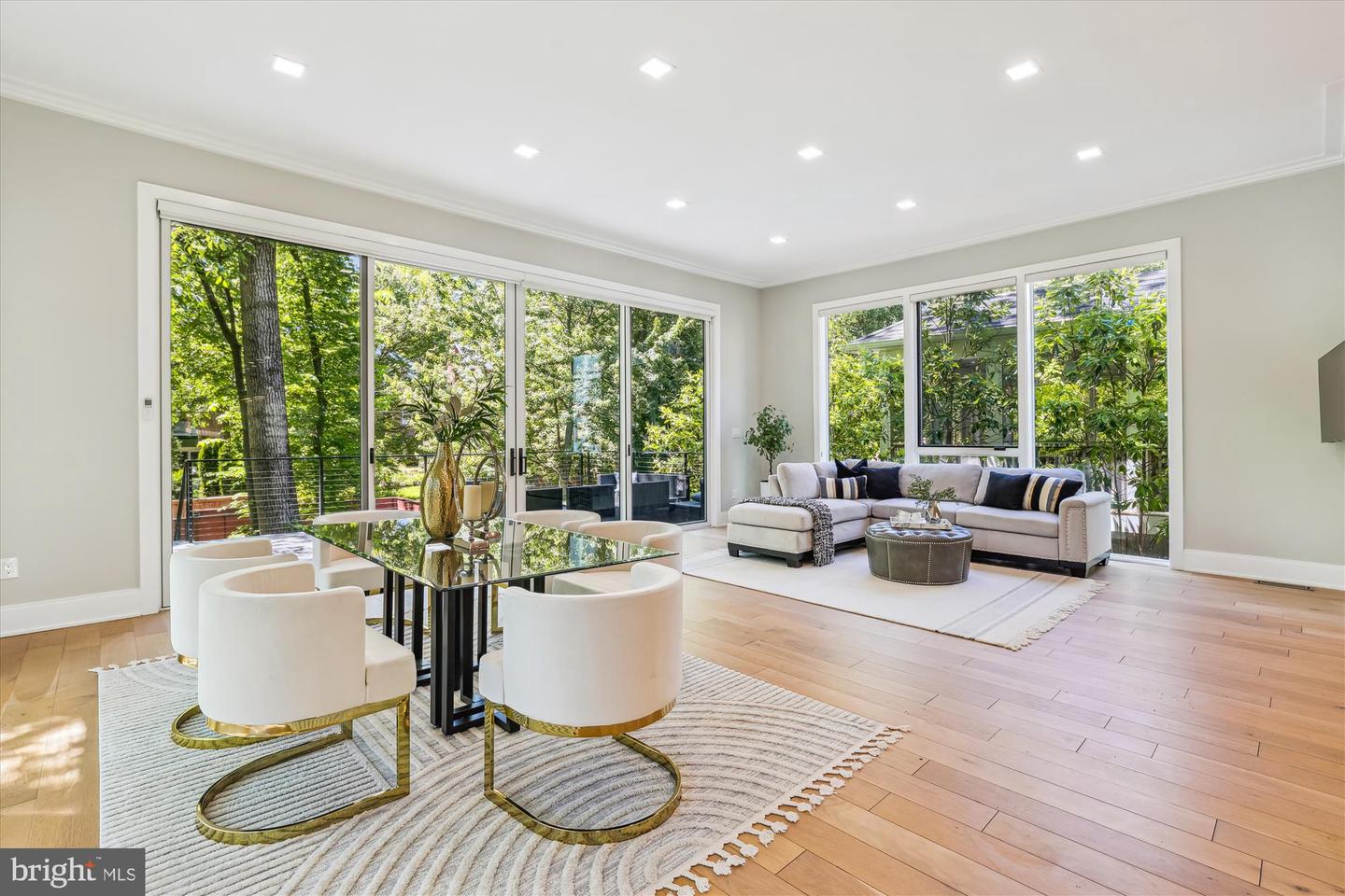 5706 NEVADA AVE NW, WASHINGTON, District Of Columbia 20015, 6 Bedrooms Bedrooms, ,4 BathroomsBathrooms,Residential,For sale,5706 NEVADA AVE NW,DCDC2199686 MLS # DCDC2199686