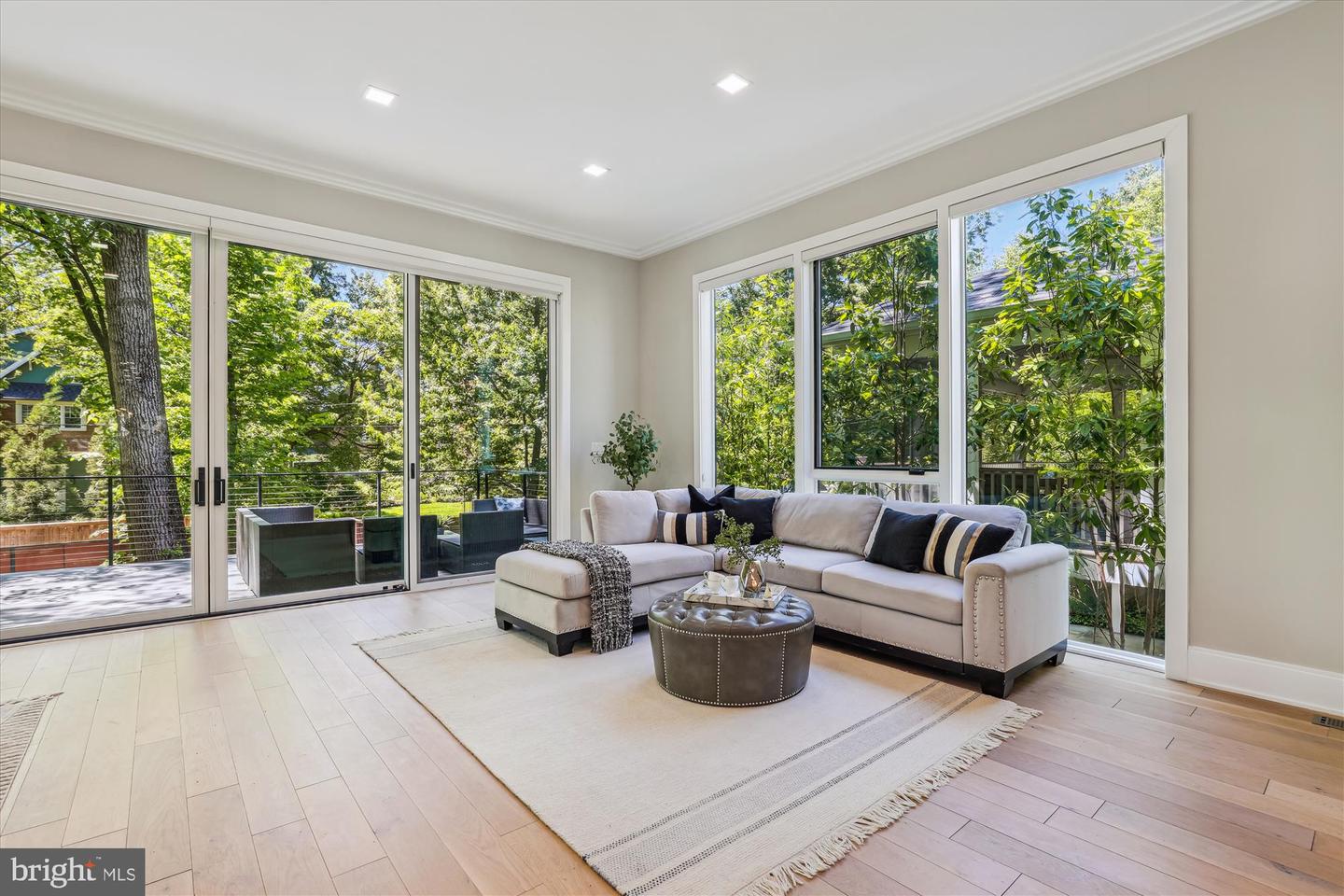 5706 NEVADA AVE NW, WASHINGTON, District Of Columbia 20015, 6 Bedrooms Bedrooms, ,4 BathroomsBathrooms,Residential,For sale,5706 NEVADA AVE NW,DCDC2199686 MLS # DCDC2199686