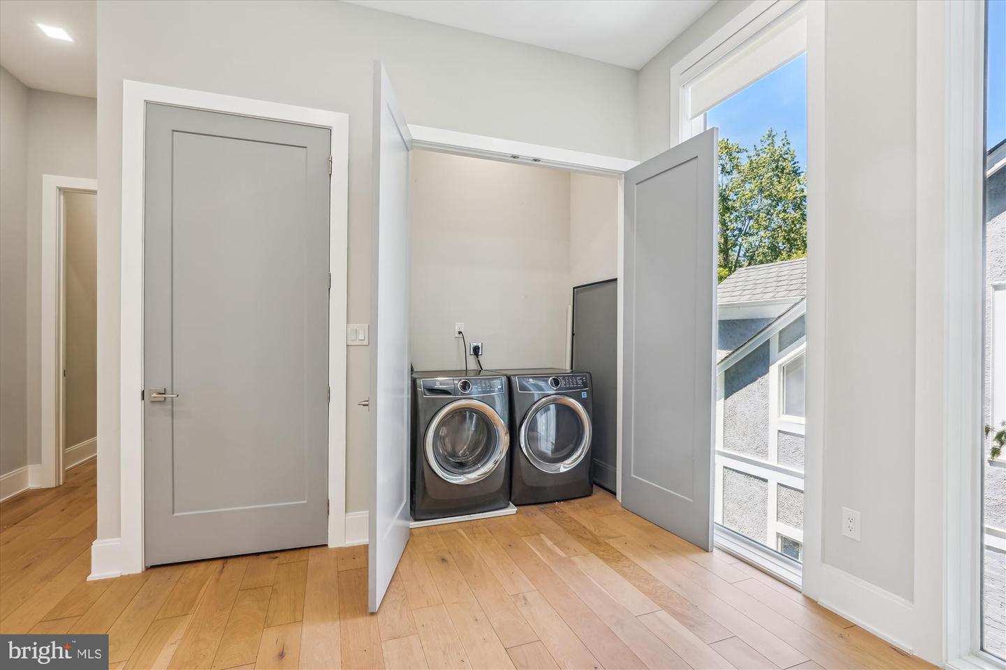 5706 NEVADA AVE NW, WASHINGTON, District Of Columbia 20015, 6 Bedrooms Bedrooms, ,4 BathroomsBathrooms,Residential,For sale,5706 NEVADA AVE NW,DCDC2199686 MLS # DCDC2199686