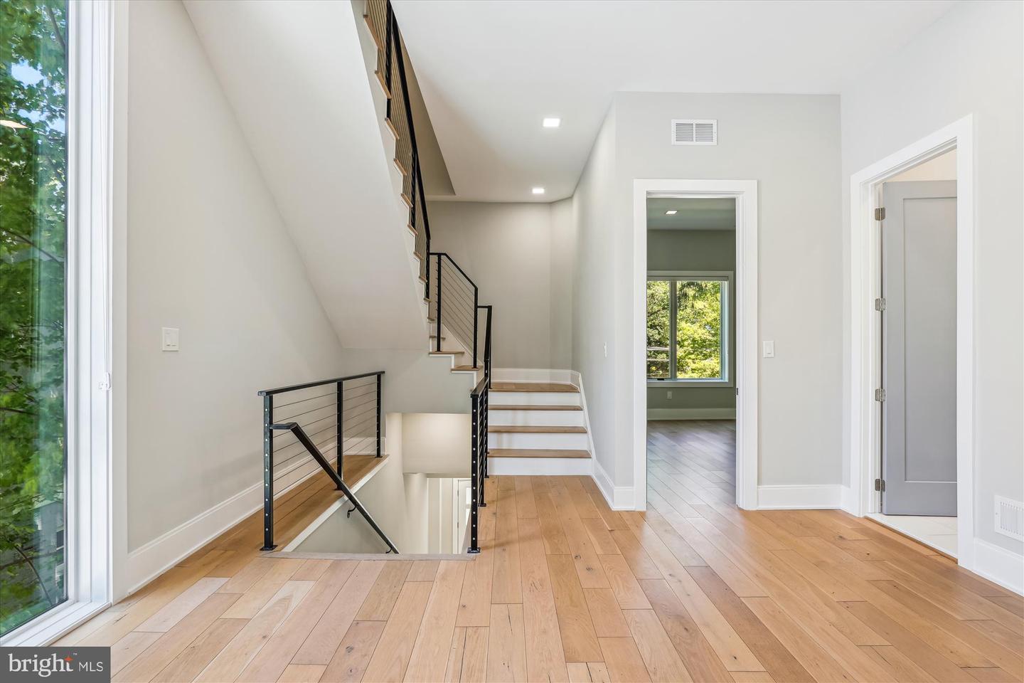 5706 NEVADA AVE NW, WASHINGTON, District Of Columbia 20015, 6 Bedrooms Bedrooms, ,4 BathroomsBathrooms,Residential,For sale,5706 NEVADA AVE NW,DCDC2199686 MLS # DCDC2199686