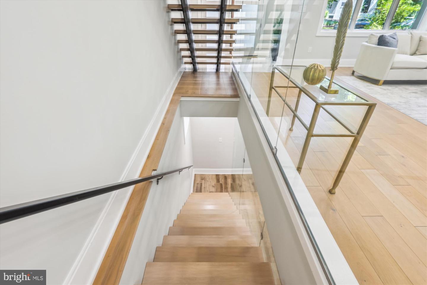 5706 NEVADA AVE NW, WASHINGTON, District Of Columbia 20015, 6 Bedrooms Bedrooms, ,4 BathroomsBathrooms,Residential,For sale,5706 NEVADA AVE NW,DCDC2199686 MLS # DCDC2199686
