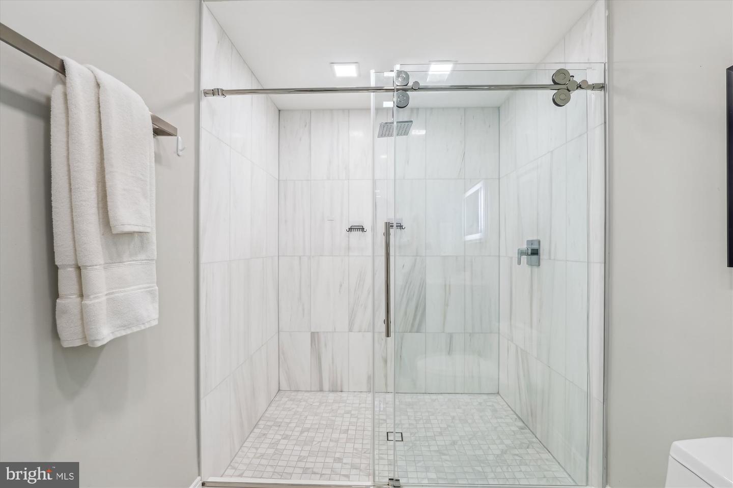 5706 NEVADA AVE NW, WASHINGTON, District Of Columbia 20015, 6 Bedrooms Bedrooms, ,4 BathroomsBathrooms,Residential,For sale,5706 NEVADA AVE NW,DCDC2199686 MLS # DCDC2199686