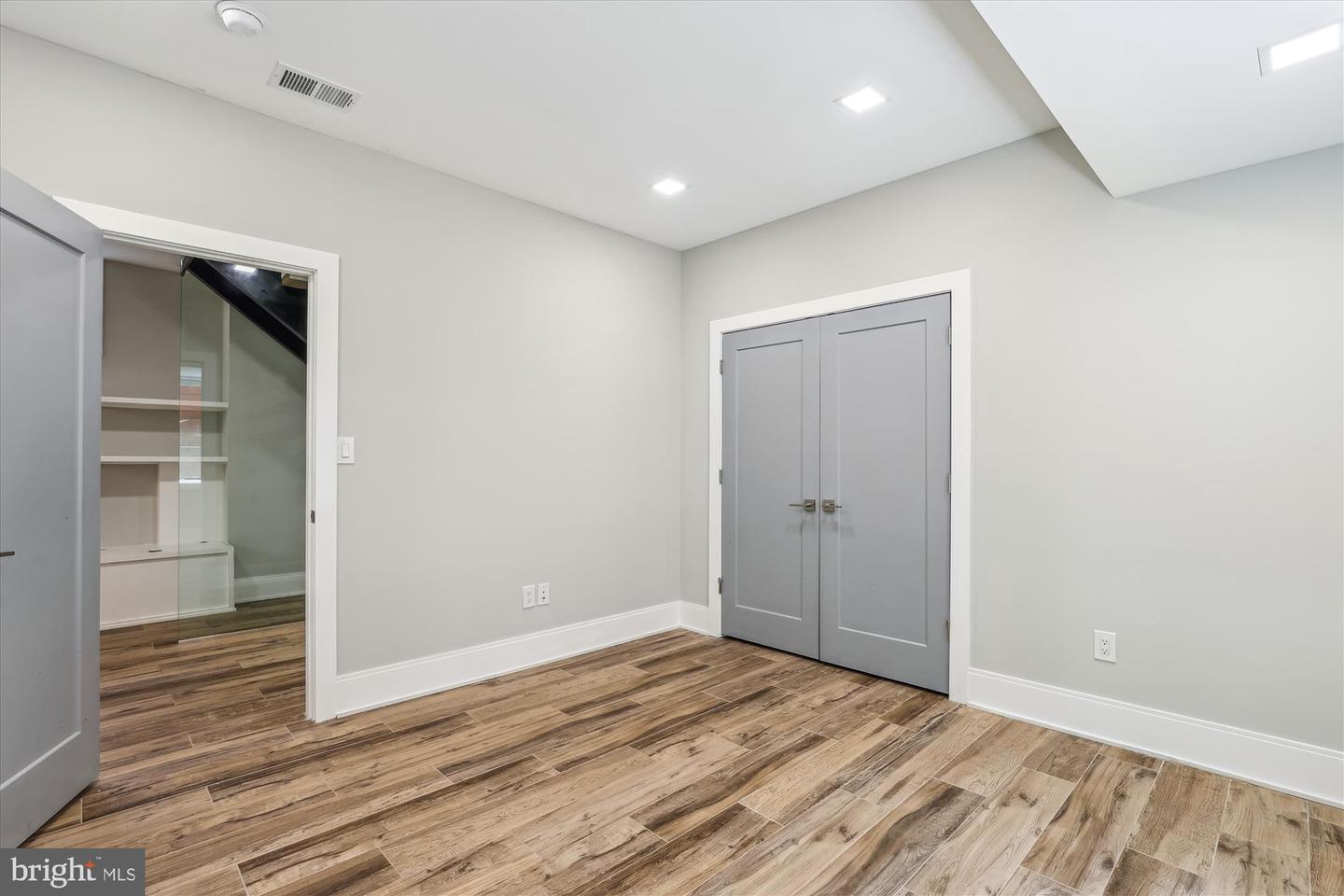 5706 NEVADA AVE NW, WASHINGTON, District Of Columbia 20015, 6 Bedrooms Bedrooms, ,4 BathroomsBathrooms,Residential,For sale,5706 NEVADA AVE NW,DCDC2199686 MLS # DCDC2199686
