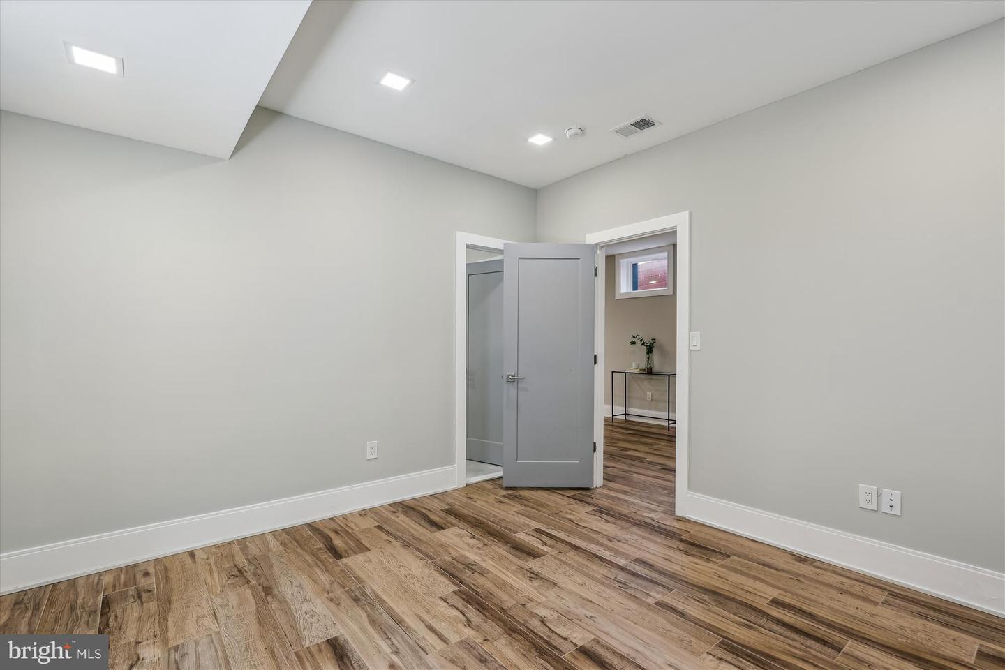 5706 NEVADA AVE NW, WASHINGTON, District Of Columbia 20015, 6 Bedrooms Bedrooms, ,4 BathroomsBathrooms,Residential,For sale,5706 NEVADA AVE NW,DCDC2199686 MLS # DCDC2199686
