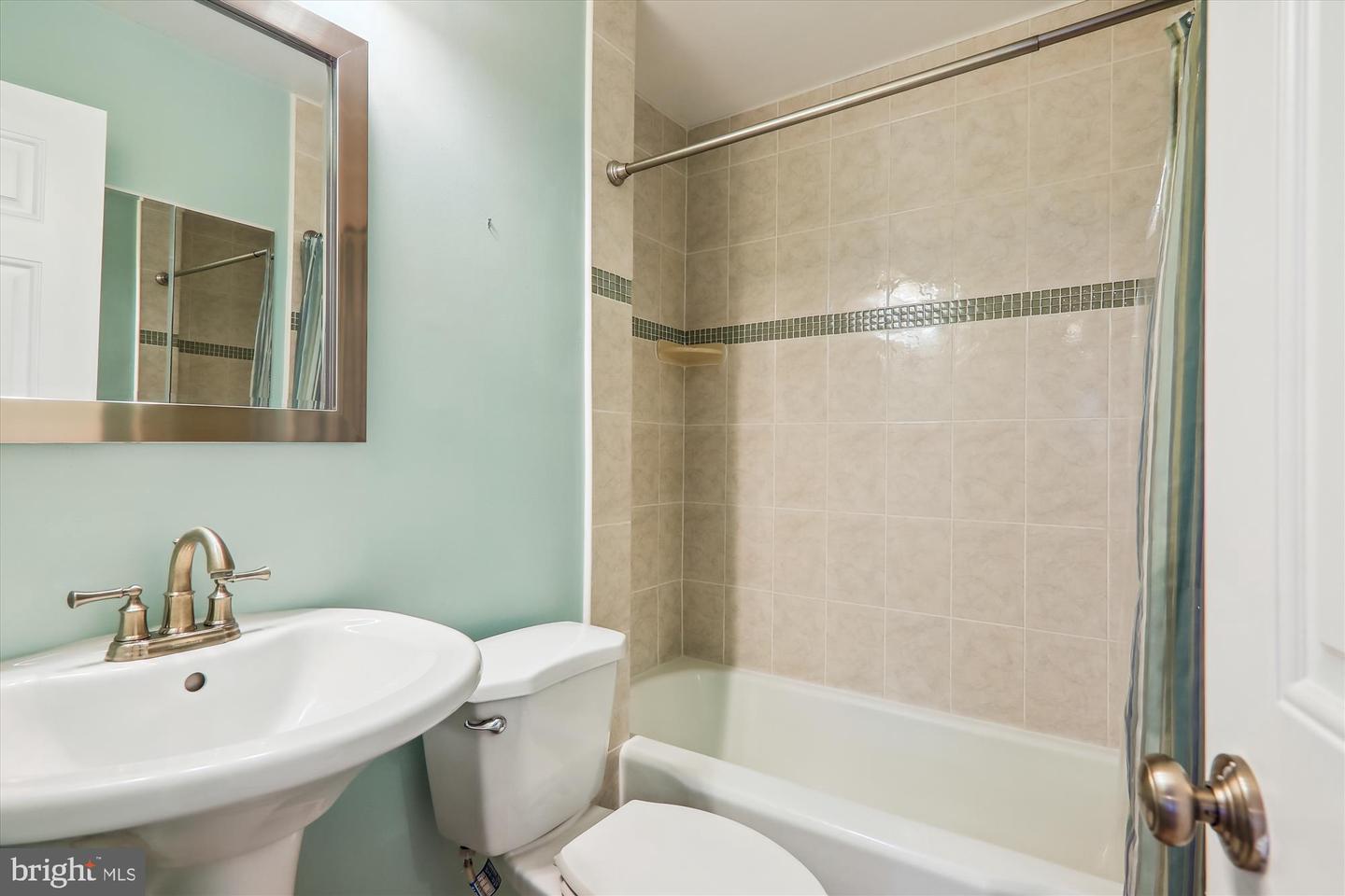 3749 1/2 KANAWHA ST NW, WASHINGTON, District Of Columbia 20015, 3 Bedrooms Bedrooms, ,3 BathroomsBathrooms,Residential,For sale,3749 1/2 KANAWHA ST NW,DCDC2199864 MLS # DCDC2199864