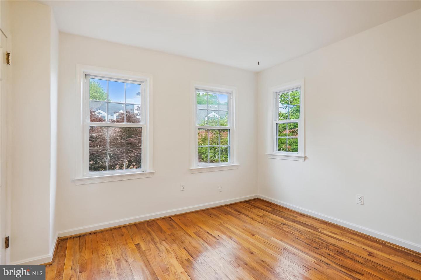 3749 1/2 KANAWHA ST NW, WASHINGTON, District Of Columbia 20015, 3 Bedrooms Bedrooms, ,3 BathroomsBathrooms,Residential,For sale,3749 1/2 KANAWHA ST NW,DCDC2199864 MLS # DCDC2199864