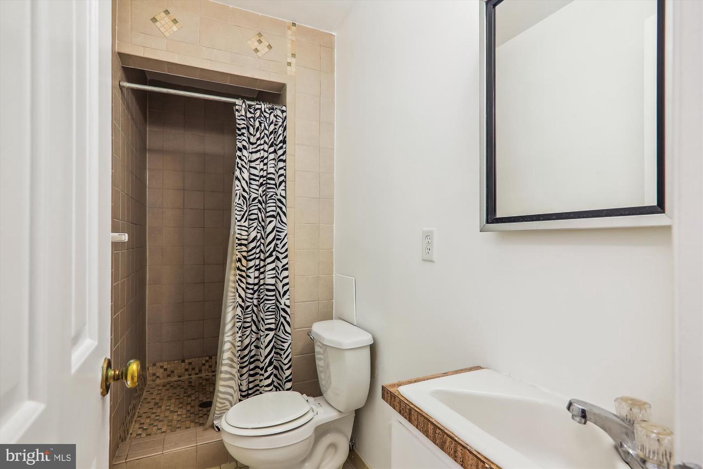 3749 1/2 KANAWHA ST NW, WASHINGTON, District Of Columbia 20015, 3 Bedrooms Bedrooms, ,3 BathroomsBathrooms,Residential,For sale,3749 1/2 KANAWHA ST NW,DCDC2199864 MLS # DCDC2199864