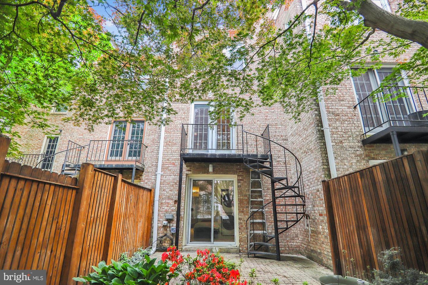 3749 1/2 KANAWHA ST NW, WASHINGTON, District Of Columbia 20015, 3 Bedrooms Bedrooms, ,3 BathroomsBathrooms,Residential,For sale,3749 1/2 KANAWHA ST NW,DCDC2199864 MLS # DCDC2199864