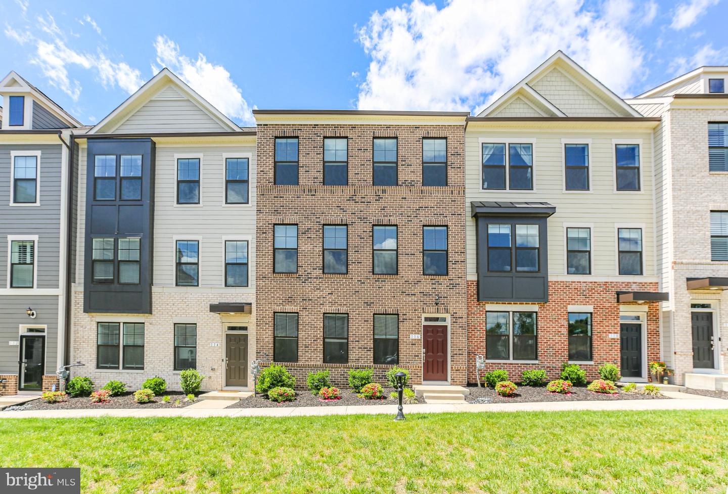 116 BEATSON ST, FREDERICKSBURG, Virginia 22401, 4 Bedrooms Bedrooms, ,3 BathroomsBathrooms,Residential,For sale,116 BEATSON ST,VAFB2008172 MLS # VAFB2008172