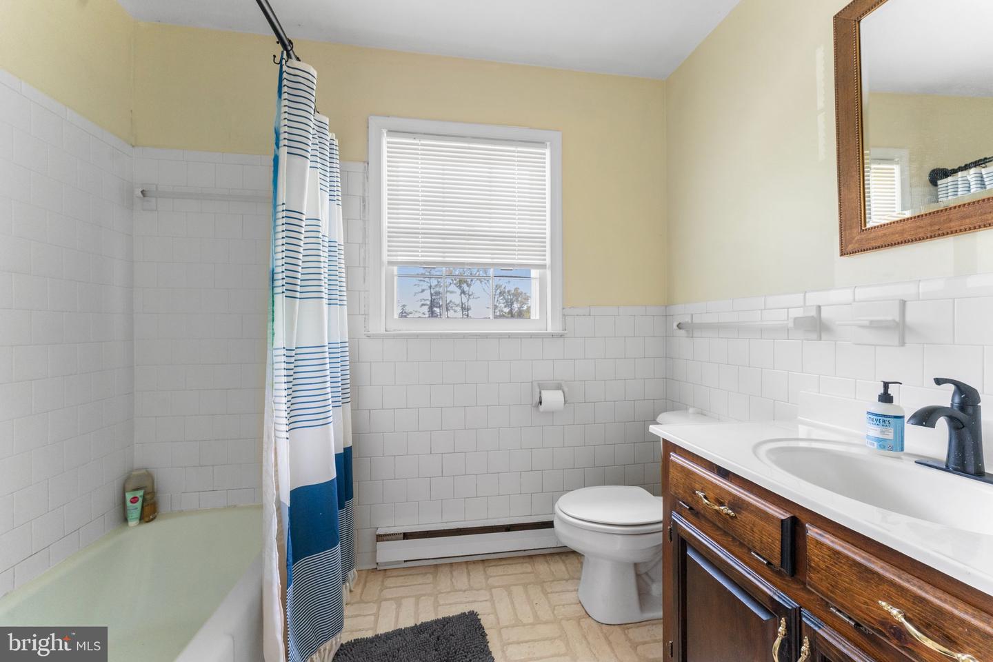 145 HARDING LN, LOTTSBURG, Virginia 22511, 2 Bedrooms Bedrooms, ,1 BathroomBathrooms,Residential,For sale,145 HARDING LN,VANV2001592 MLS # VANV2001592