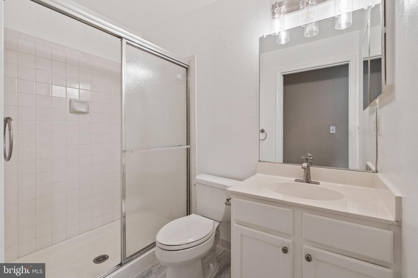 5632 WILLOUGHBY NEWTON DR #11, CENTREVILLE, Virginia 20120, 2 Bedrooms Bedrooms, ,2 BathroomsBathrooms,Residential,For sale,5632 WILLOUGHBY NEWTON DR #11,VAFX2240252 MLS # VAFX2240252