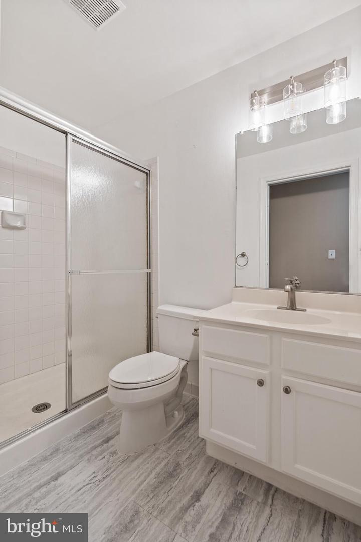 5632 WILLOUGHBY NEWTON DR #11, CENTREVILLE, Virginia 20120, 2 Bedrooms Bedrooms, ,2 BathroomsBathrooms,Residential,For sale,5632 WILLOUGHBY NEWTON DR #11,VAFX2240252 MLS # VAFX2240252