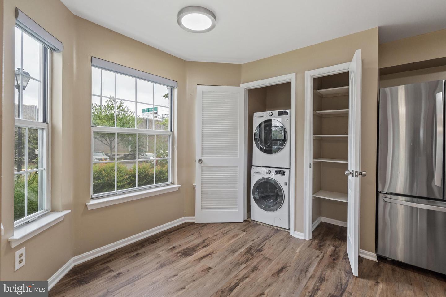 5632 WILLOUGHBY NEWTON DR #11, CENTREVILLE, Virginia 20120, 2 Bedrooms Bedrooms, ,2 BathroomsBathrooms,Residential,For sale,5632 WILLOUGHBY NEWTON DR #11,VAFX2240252 MLS # VAFX2240252