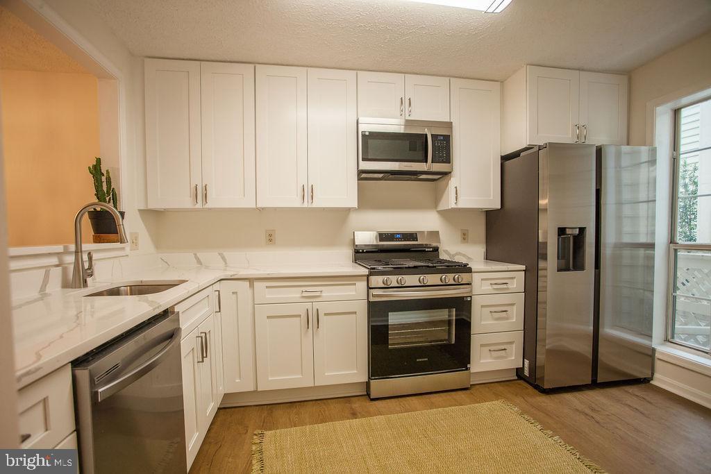 7704 WILLOW POINT DR #7704, FALLS CHURCH, Virginia 22042, 2 Bedrooms Bedrooms, ,1 BathroomBathrooms,Residential,For sale,7704 WILLOW POINT DR #7704,VAFX2240386 MLS # VAFX2240386