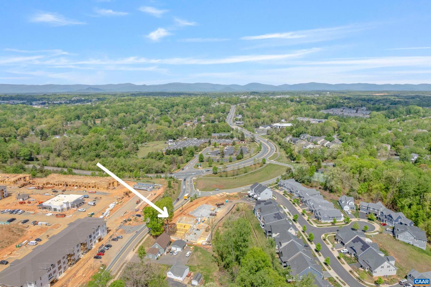 5024 LINDLEY LN, CHARLOTTESVILLE, Virginia 22901, 3 Bedrooms Bedrooms, ,2 BathroomsBathrooms,Residential,For sale,5024 LINDLEY LN,664438 MLS # 664438