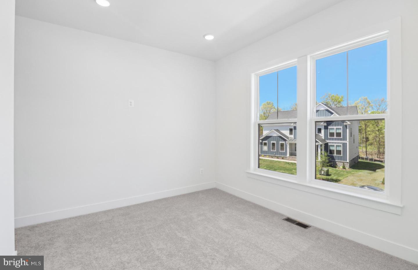 42779 CATTAIL CREEK DR, LEESBURG, Virginia 20176, 5 Bedrooms Bedrooms, ,5 BathroomsBathrooms,Residential,For sale,42779 CATTAIL CREEK DR,VALO2096252 MLS # VALO2096252