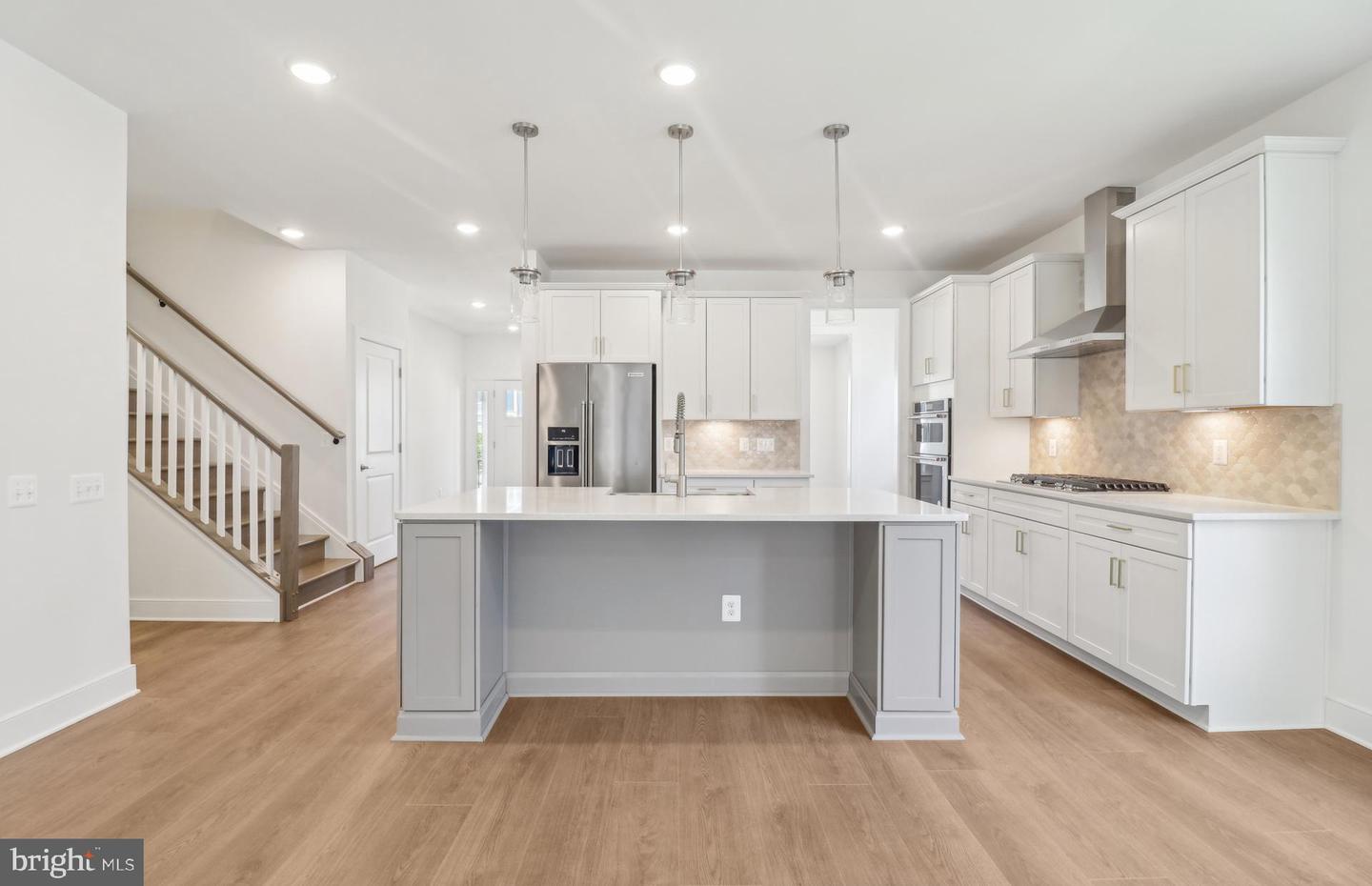 42779 CATTAIL CREEK DR, LEESBURG, Virginia 20176, 5 Bedrooms Bedrooms, ,5 BathroomsBathrooms,Residential,For sale,42779 CATTAIL CREEK DR,VALO2096252 MLS # VALO2096252