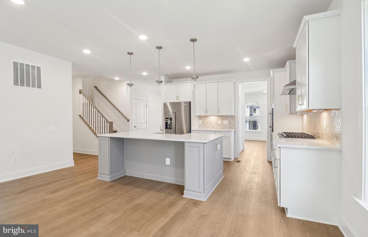 42779 CATTAIL CREEK DR, LEESBURG, Virginia 20176, 5 Bedrooms Bedrooms, ,5 BathroomsBathrooms,Residential,For sale,42779 CATTAIL CREEK DR,VALO2096252 MLS # VALO2096252