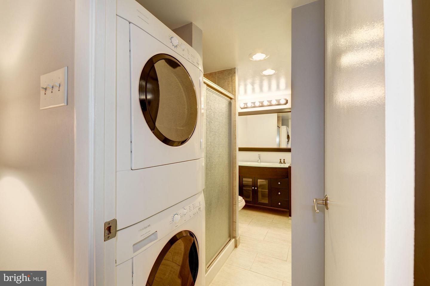1245 13TH ST NW #101, WASHINGTON, District Of Columbia 20005, 2 Bedrooms Bedrooms, ,2 BathroomsBathrooms,Residential,For sale,1245 13TH ST NW #101,DCDC2200300 MLS # DCDC2200300