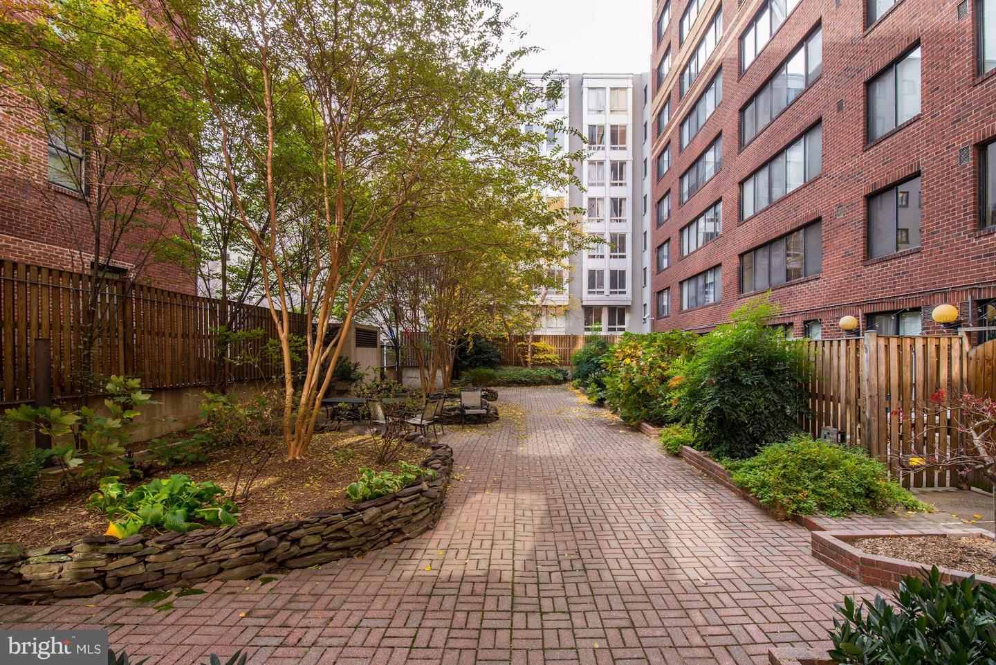1245 13TH ST NW #101, WASHINGTON, District Of Columbia 20005, 2 Bedrooms Bedrooms, ,2 BathroomsBathrooms,Residential,For sale,1245 13TH ST NW #101,DCDC2200300 MLS # DCDC2200300