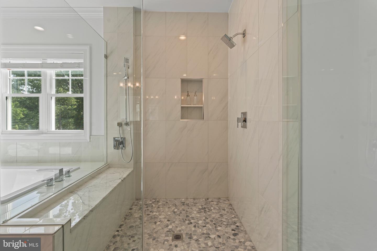 7606 LEONARD DR, FALLS CHURCH, Virginia 22043, 5 Bedrooms Bedrooms, ,5 BathroomsBathrooms,Residential,For sale,7606 LEONARD DR,VAFX2240466 MLS # VAFX2240466