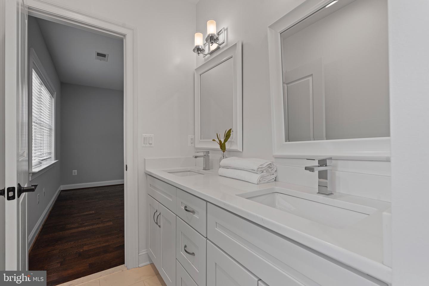7606 LEONARD DR, FALLS CHURCH, Virginia 22043, 5 Bedrooms Bedrooms, ,5 BathroomsBathrooms,Residential,For sale,7606 LEONARD DR,VAFX2240466 MLS # VAFX2240466