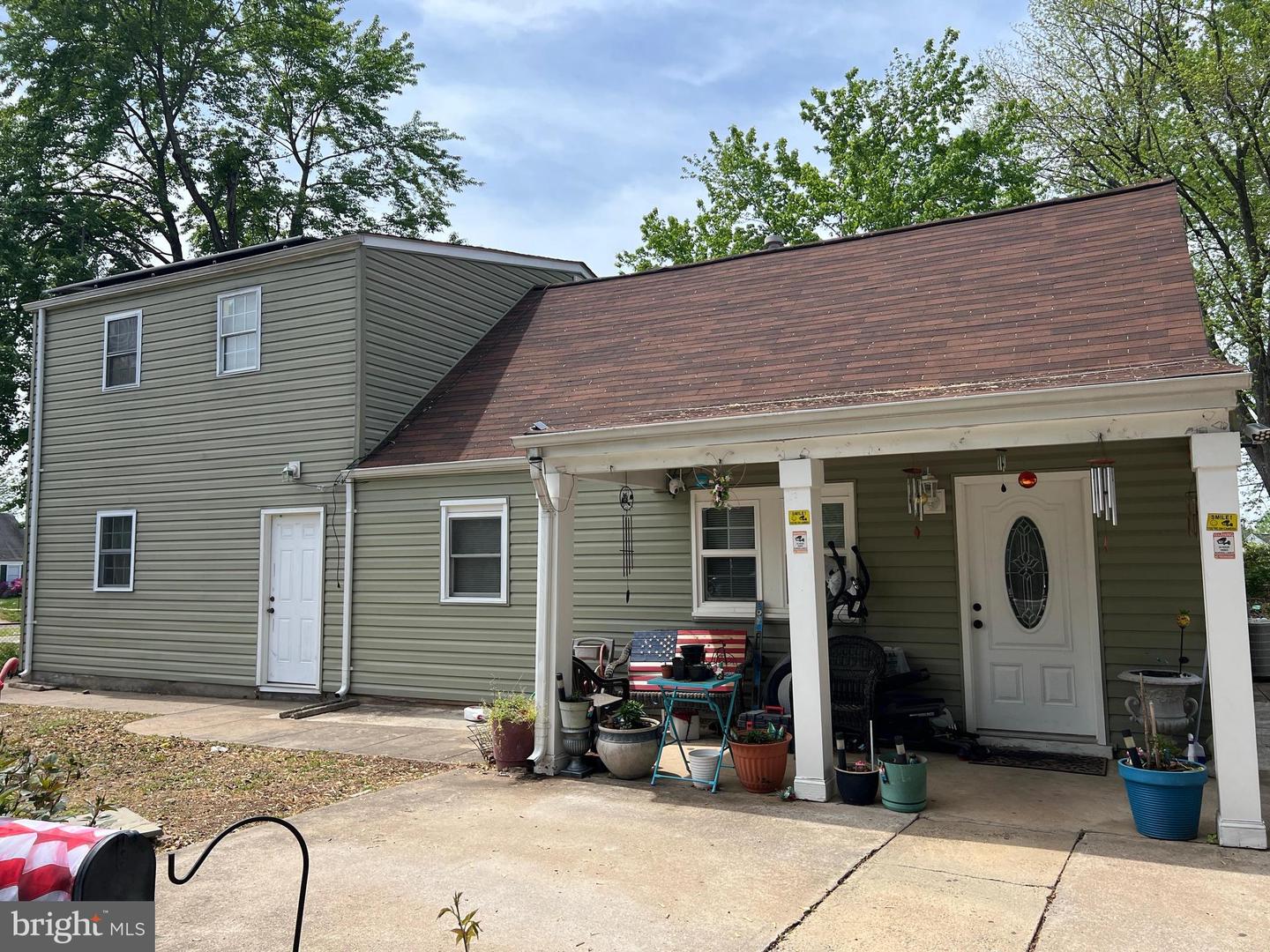144 SCOTT DR, MANASSAS PARK, Virginia 20111, 6 Bedrooms Bedrooms, ,3 BathroomsBathrooms,Residential,For sale,144 SCOTT DR,VAMP2003028 MLS # VAMP2003028
