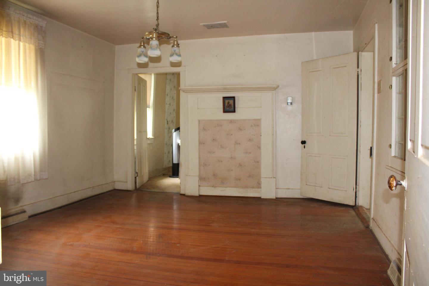 8030 CHURCH ST, MIDDLETOWN, Virginia 22645, 3 Bedrooms Bedrooms, ,1 BathroomBathrooms,Residential,For sale,8030 CHURCH ST,VAFV2034120 MLS # VAFV2034120