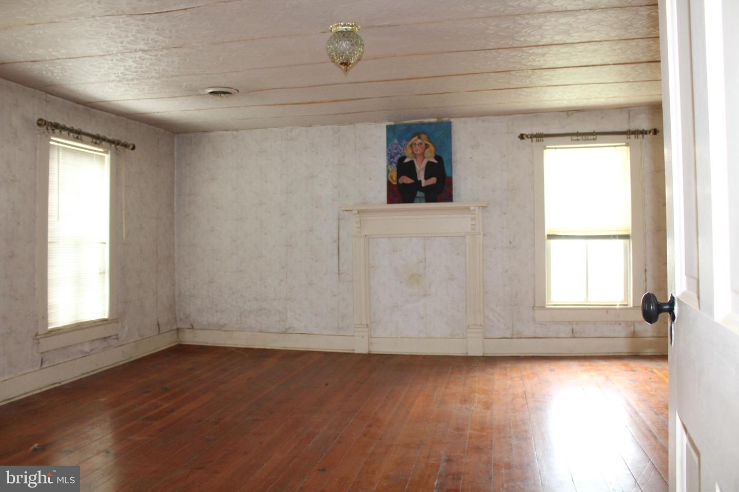 8030 CHURCH ST, MIDDLETOWN, Virginia 22645, 3 Bedrooms Bedrooms, ,1 BathroomBathrooms,Residential,For sale,8030 CHURCH ST,VAFV2034120 MLS # VAFV2034120