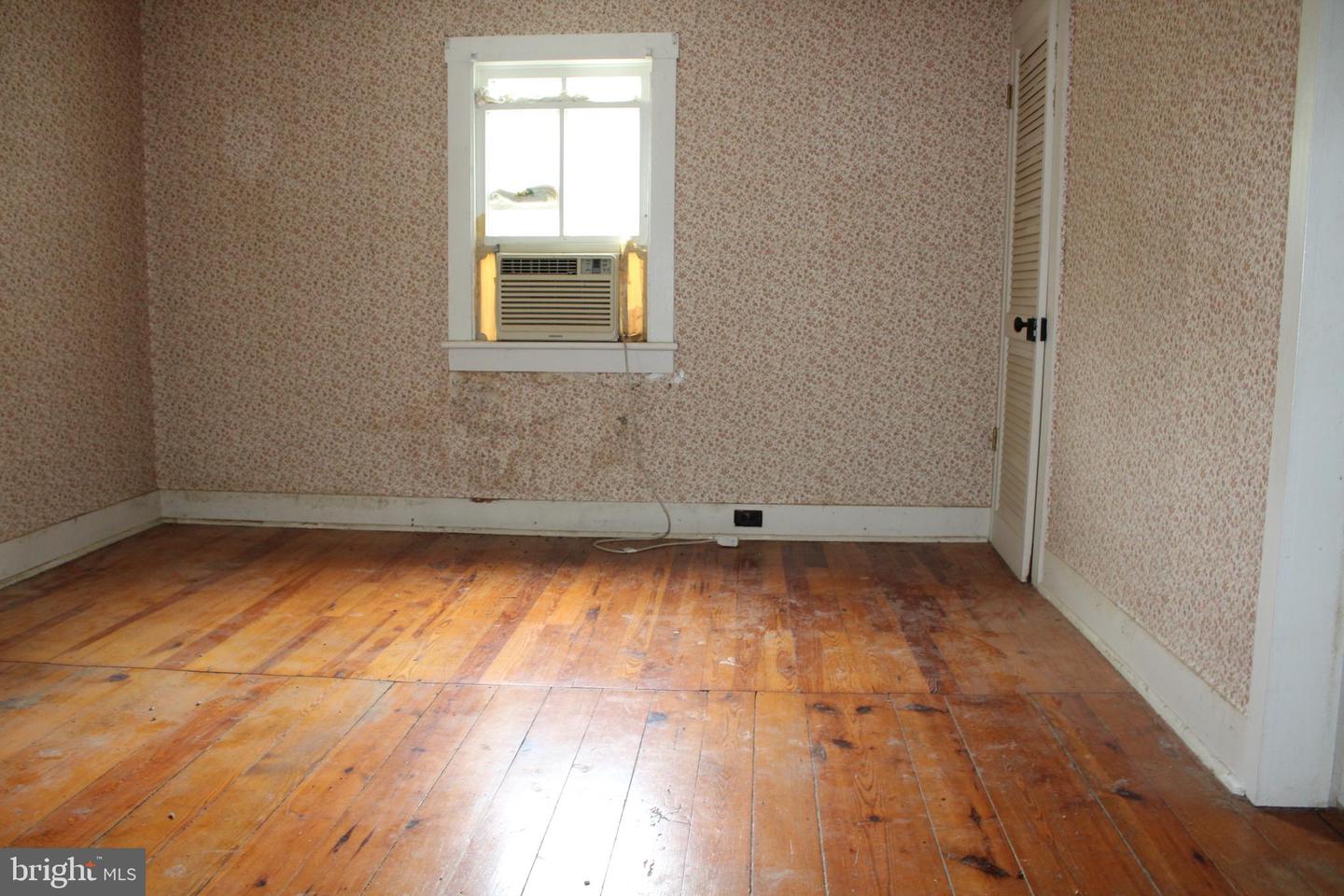 8030 CHURCH ST, MIDDLETOWN, Virginia 22645, 3 Bedrooms Bedrooms, ,1 BathroomBathrooms,Residential,For sale,8030 CHURCH ST,VAFV2034120 MLS # VAFV2034120