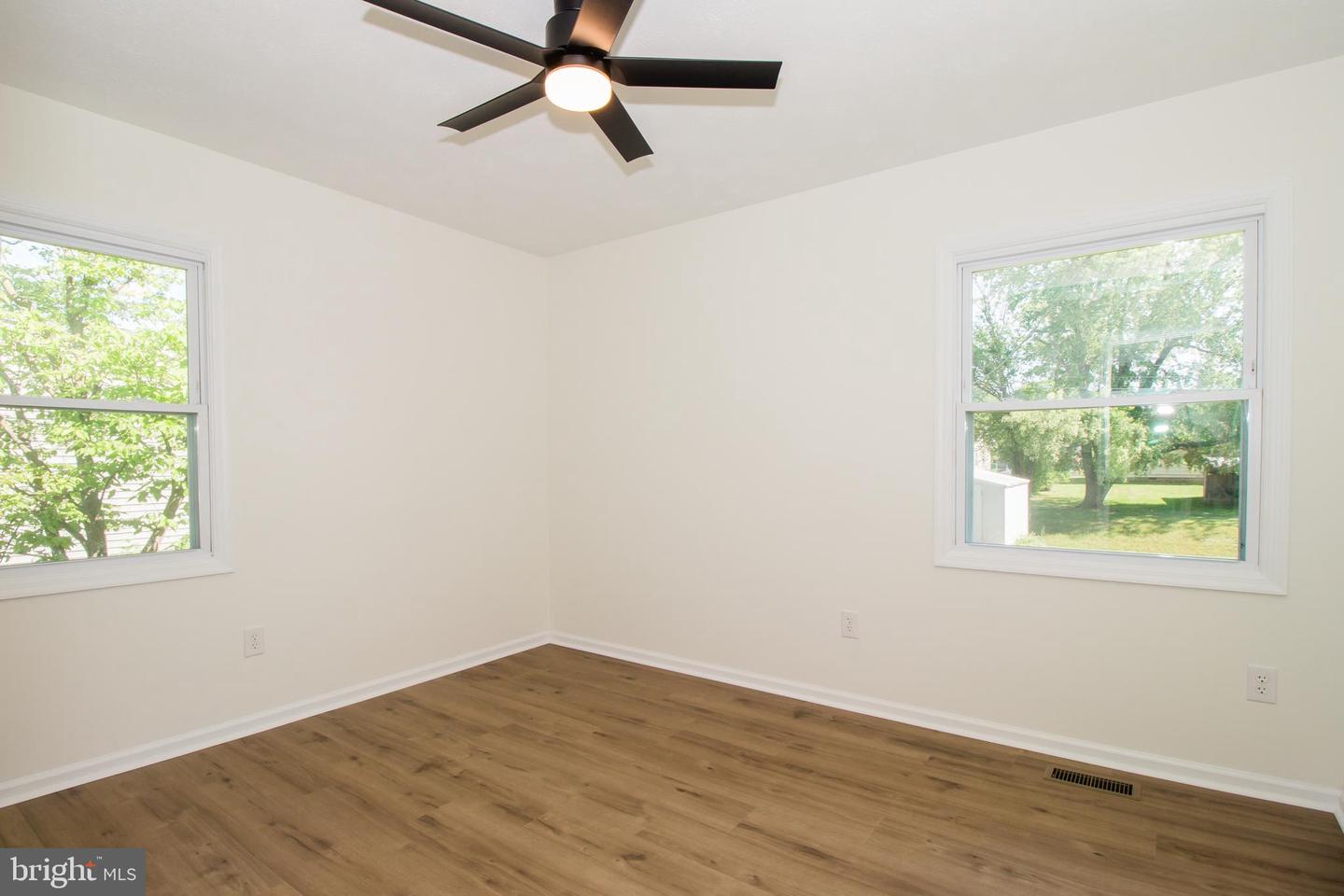 349 MAPLE AVE, TIMBERVILLE, Virginia 22853, 3 Bedrooms Bedrooms, ,1 BathroomBathrooms,Residential,For sale,349 MAPLE AVE,VARO2002292 MLS # VARO2002292