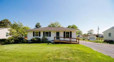 349 MAPLE AVE, TIMBERVILLE, Virginia 22853, 3 Bedrooms Bedrooms, ,1 BathroomBathrooms,Residential,For sale,349 MAPLE AVE,VARO2002292 MLS # VARO2002292