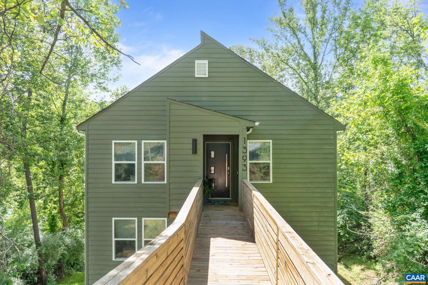 1393 WILLOW LAKE RD, CHARLOTTESVILLE, Virginia 22902, 5 Bedrooms Bedrooms, ,4 BathroomsBathrooms,Residential,For sale,1393 WILLOW LAKE RD,664454 MLS # 664454
