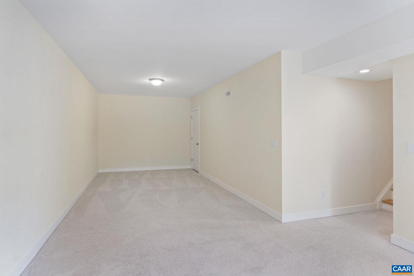 1393 WILLOW LAKE RD, CHARLOTTESVILLE, Virginia 22902, 5 Bedrooms Bedrooms, ,4 BathroomsBathrooms,Residential,For sale,1393 WILLOW LAKE RD,664454 MLS # 664454