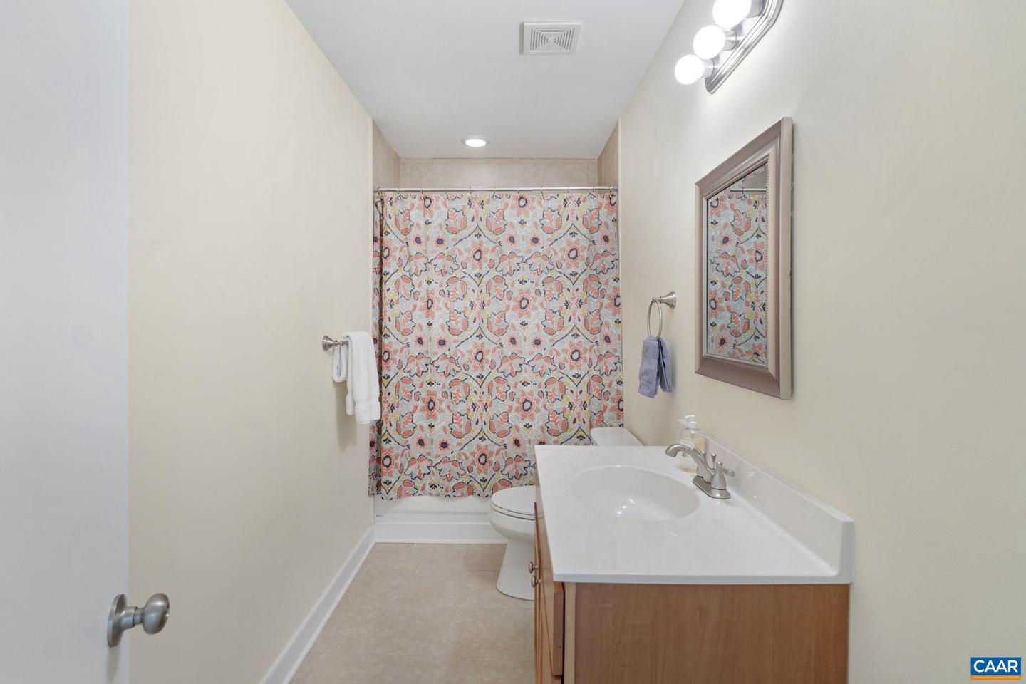 1393 WILLOW LAKE RD, CHARLOTTESVILLE, Virginia 22902, 5 Bedrooms Bedrooms, ,4 BathroomsBathrooms,Residential,For sale,1393 WILLOW LAKE RD,664454 MLS # 664454