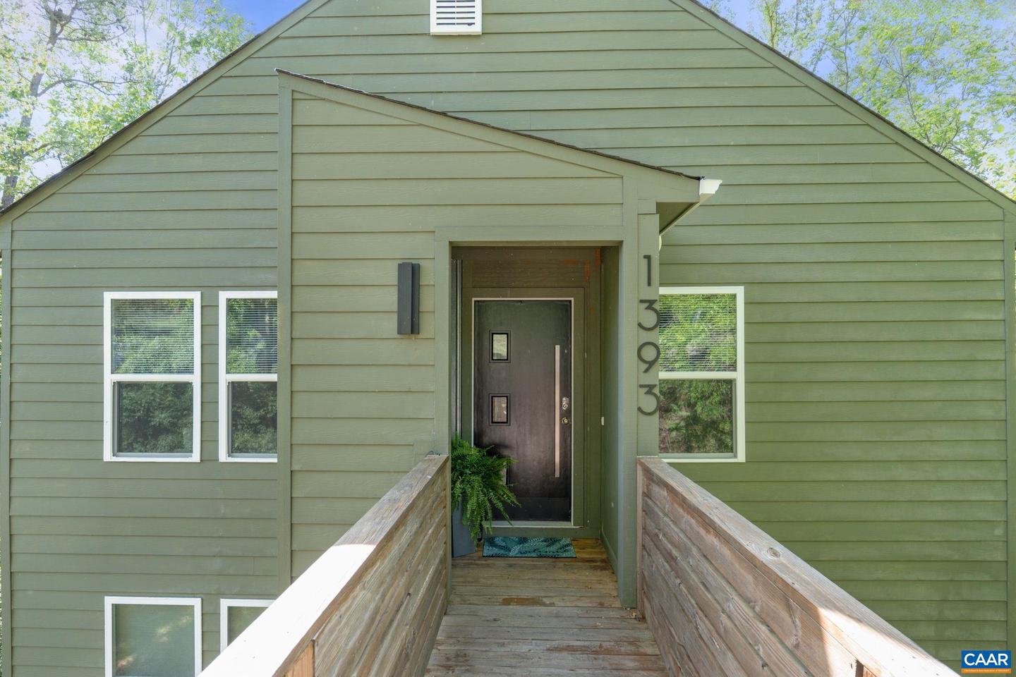 1393 WILLOW LAKE RD, CHARLOTTESVILLE, Virginia 22902, 5 Bedrooms Bedrooms, ,4 BathroomsBathrooms,Residential,For sale,1393 WILLOW LAKE RD,664454 MLS # 664454