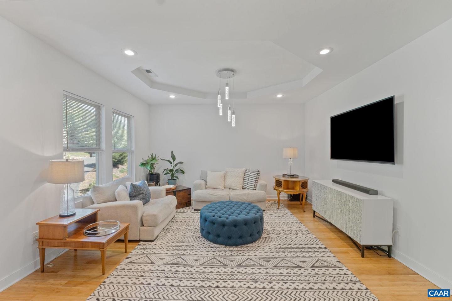1393 WILLOW LAKE RD, CHARLOTTESVILLE, Virginia 22902, 5 Bedrooms Bedrooms, ,4 BathroomsBathrooms,Residential,For sale,1393 WILLOW LAKE RD,664454 MLS # 664454