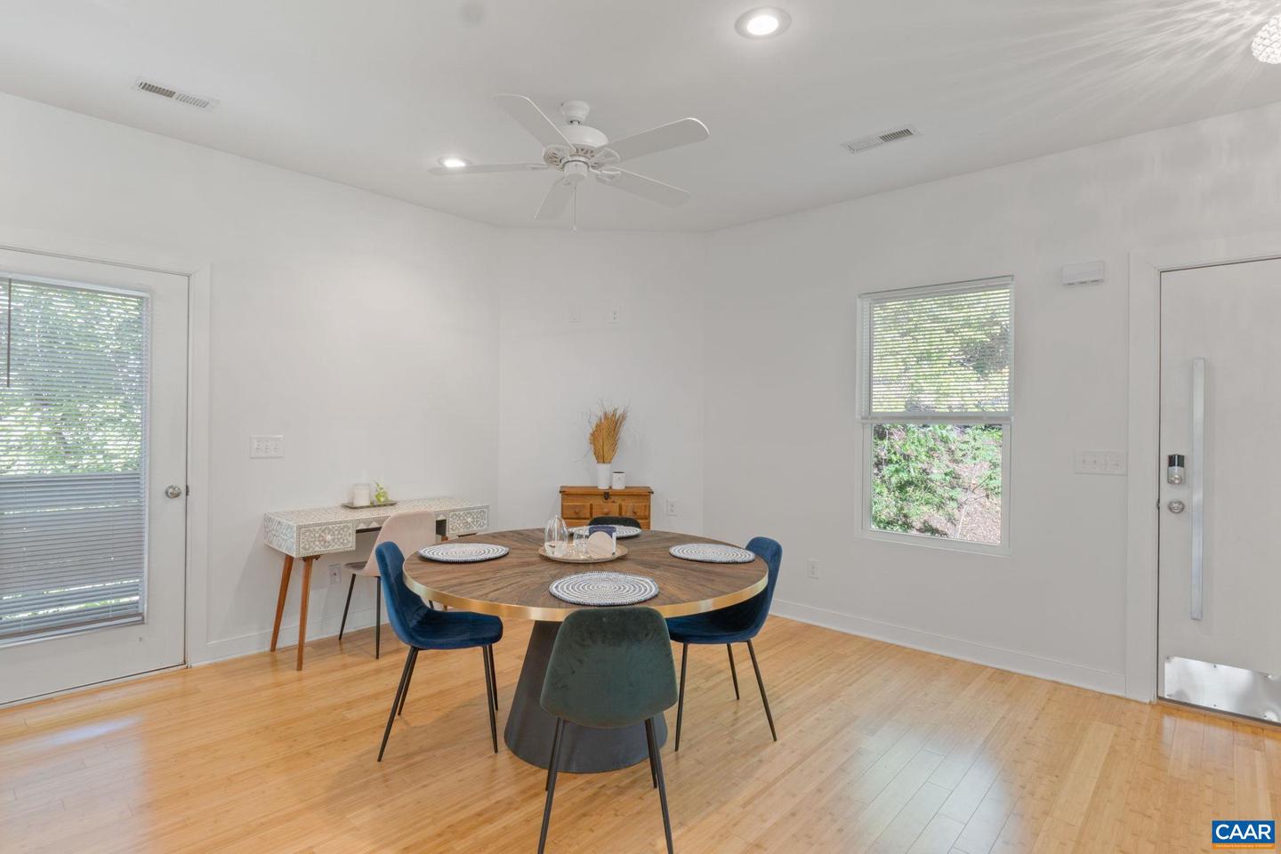 1393 WILLOW LAKE RD, CHARLOTTESVILLE, Virginia 22902, 5 Bedrooms Bedrooms, ,4 BathroomsBathrooms,Residential,For sale,1393 WILLOW LAKE RD,664454 MLS # 664454