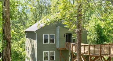 1393 WILLOW LAKE RD, CHARLOTTESVILLE, Virginia 22902, 5 Bedrooms Bedrooms, ,4 BathroomsBathrooms,Residential,For sale,1393 WILLOW LAKE RD,664454 MLS # 664454