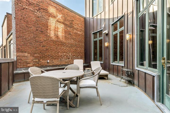 1700 KALORAMA RD NW #310, WASHINGTON, District Of Columbia 20009, 3 Bedrooms Bedrooms, ,2 BathroomsBathrooms,Residential,For sale,1700 KALORAMA RD NW #310,DCDC2200396 MLS # DCDC2200396