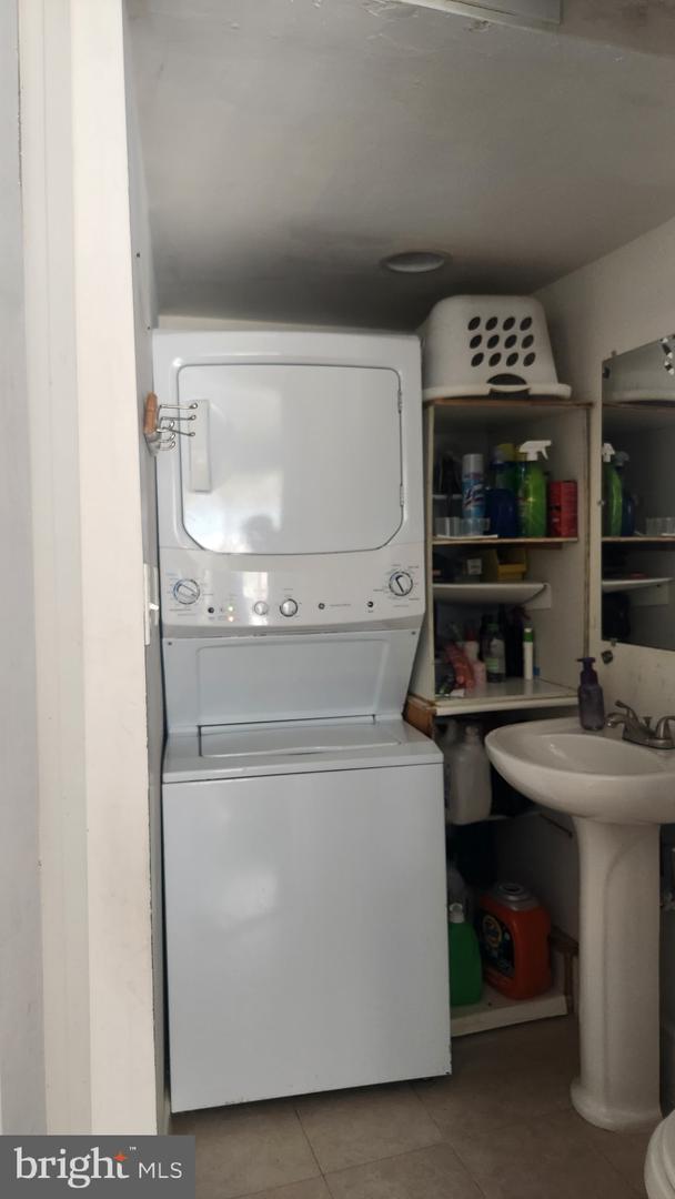 2218 ZOSIMO PL, HERNDON, Virginia 20170, 2 Bedrooms Bedrooms, ,1 BathroomBathrooms,Residential,For sale,2218 ZOSIMO PL,VAFX2240580 MLS # VAFX2240580
