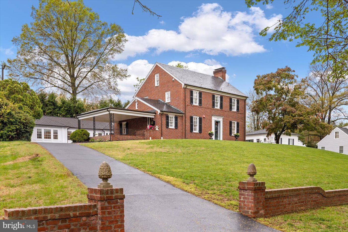 1702 FRANKLIN ST, FREDERICKSBURG, Virginia 22401, 4 Bedrooms Bedrooms, ,3 BathroomsBathrooms,Residential,For sale,1702 FRANKLIN ST,VAFB2008192 MLS # VAFB2008192