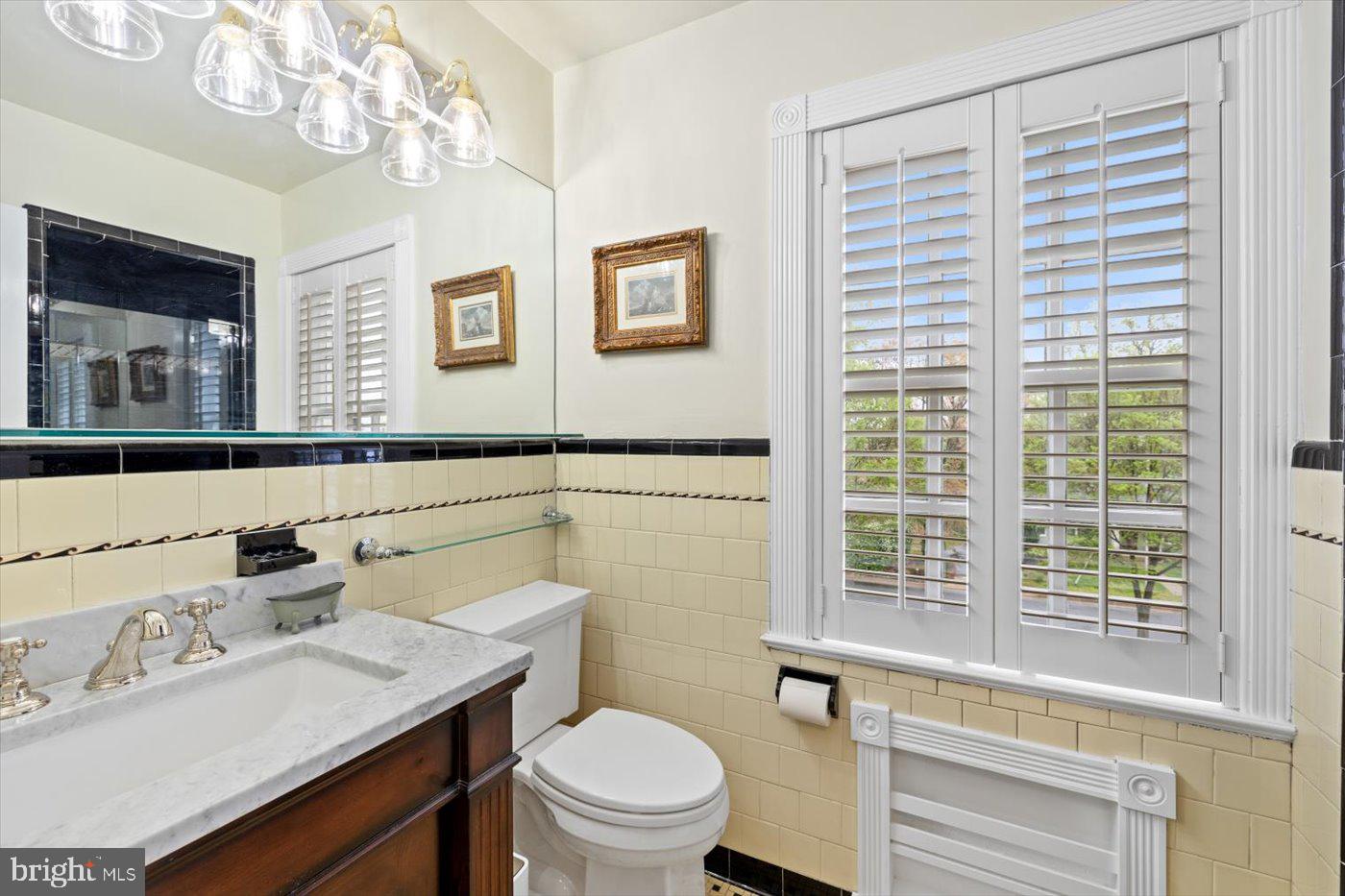 1702 FRANKLIN ST, FREDERICKSBURG, Virginia 22401, 4 Bedrooms Bedrooms, ,3 BathroomsBathrooms,Residential,For sale,1702 FRANKLIN ST,VAFB2008192 MLS # VAFB2008192