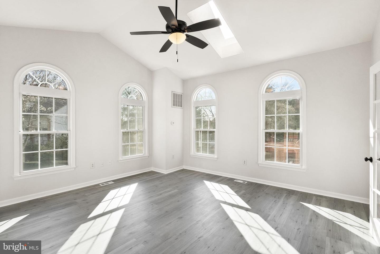10 SARASOTA DR, STAFFORD, Virginia 22554, 5 Bedrooms Bedrooms, ,3 BathroomsBathrooms,Residential,For sale,10 SARASOTA DR,VAST2038774 MLS # VAST2038774